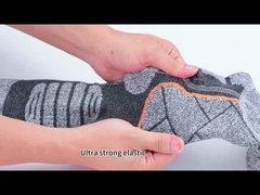 mujeres calentadas con pilas recargables de los hombres de los calcetines del control termostático 7.4V para el invierno